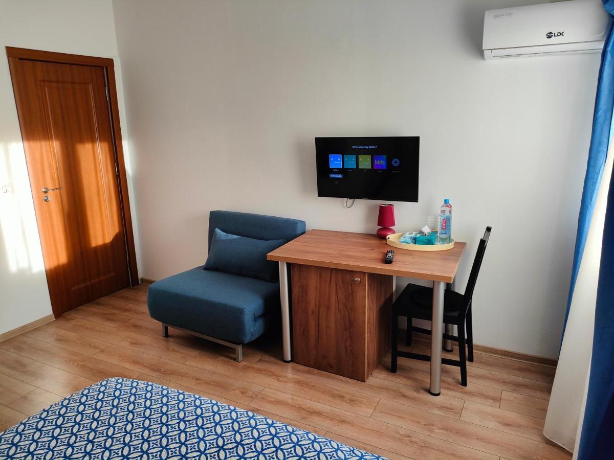 Ivavev Is Us Bythesea Constanta Exterior photo