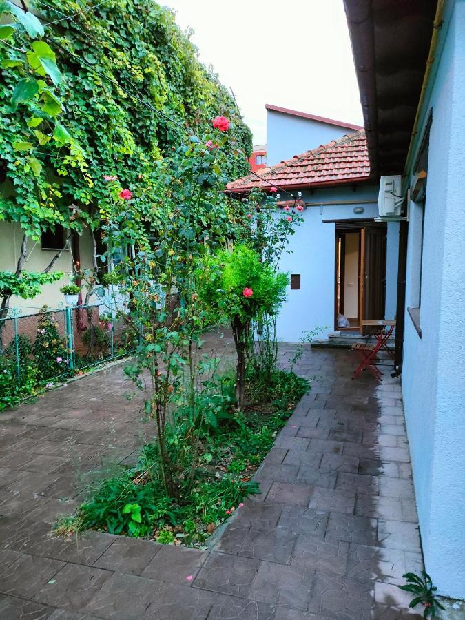 Ivavev Is Us Bythesea Constanta Exterior photo